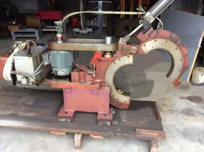 USED LATHE ATTACHMENT FOR REWORKING CRANKSHAFTS