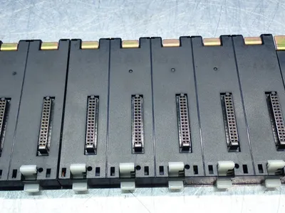 USED OMRON C200HWBI101V1