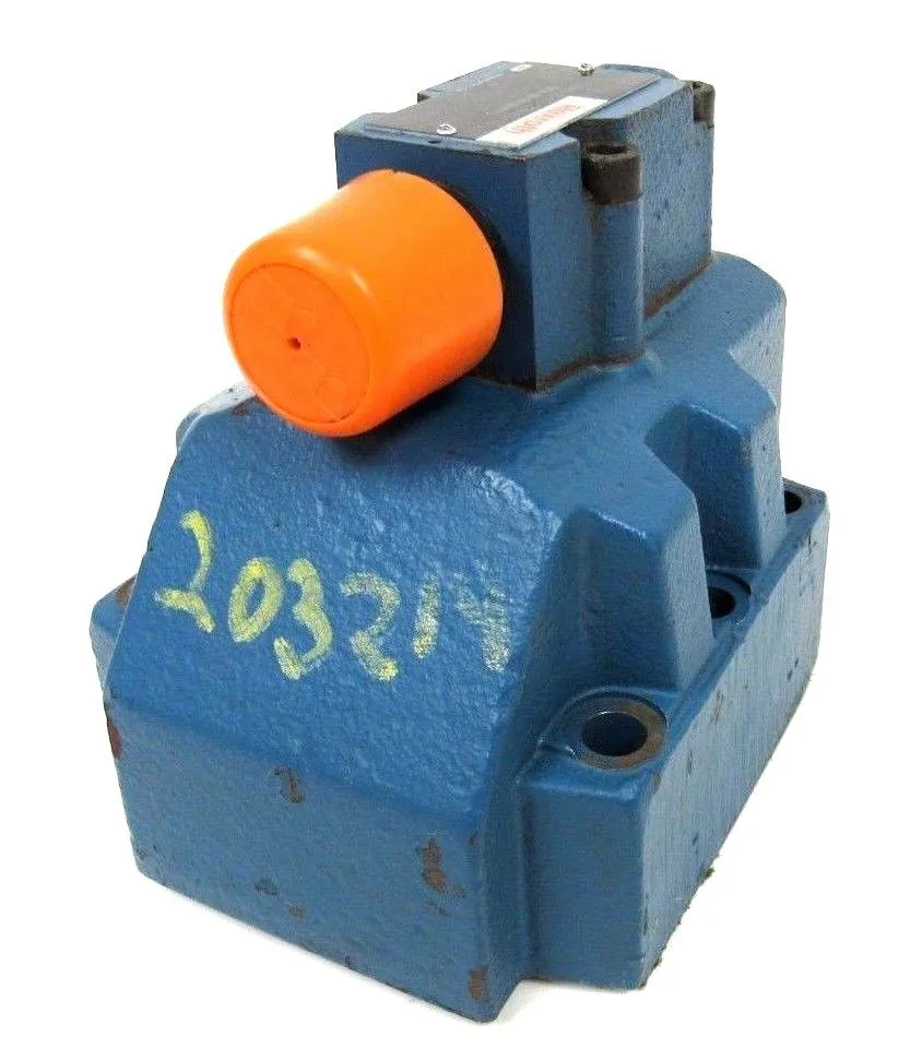 USED REXROTH DB30-2-52/200YU/12 CONTROL VALVE R978899755 S043A-199