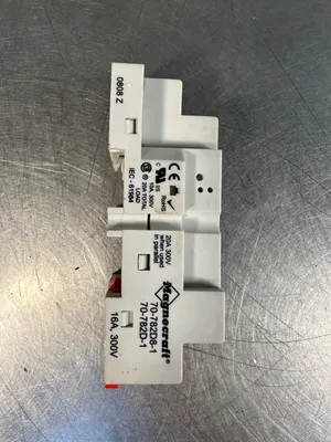 USED Magnecraft 70-782d8-1