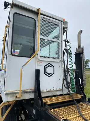 Used 2012 CAPACITY TRAILER JOCKEY Misc Trucks Minnesota US | Carco Truck & Equipment #1514322