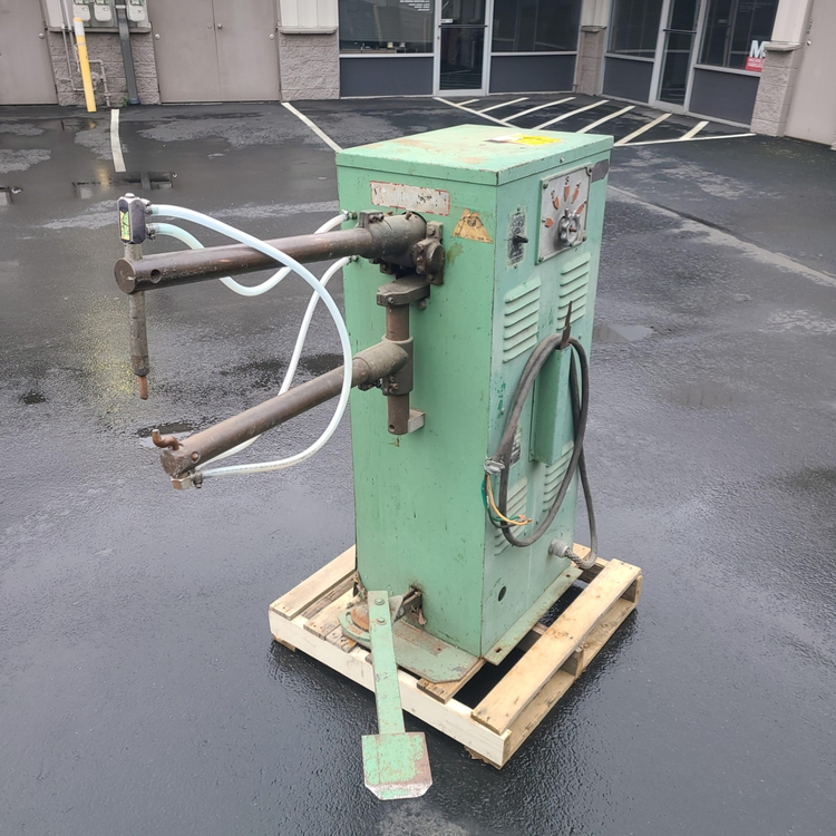 Used _UNKNOWN_ _UNKNOWN_ Spot Welders Washington US | Benoit Sheet Metal Equipment, Inc #1128700