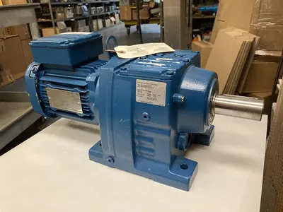New | in-Stock SEW-EURODRIVE R57DRS71M4/TF Gearmotors | Surplus Asset Holdings #1227576