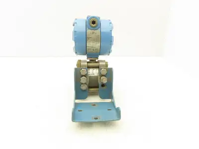 Rosemount 1151DP4S22 Electronic Pressure Transmitter 2000PSI 45VDC W/Bracket