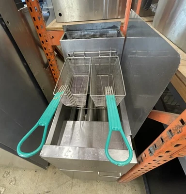 130-0135 Dean SR42GN Natural Gas Fryer