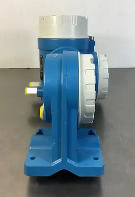 Endress + Hauser Flowmeter model 33FT80-RD1FDD1D22A Promag 33 1H