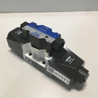 USED VICKERS DG4V56CMP7LH740