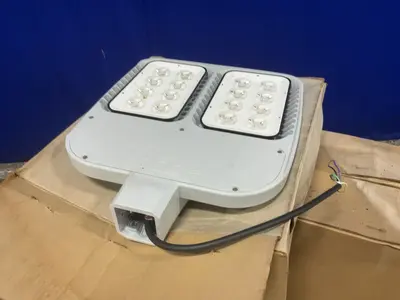 USED CREE LIGHTING OSWANM60DT40KULSV