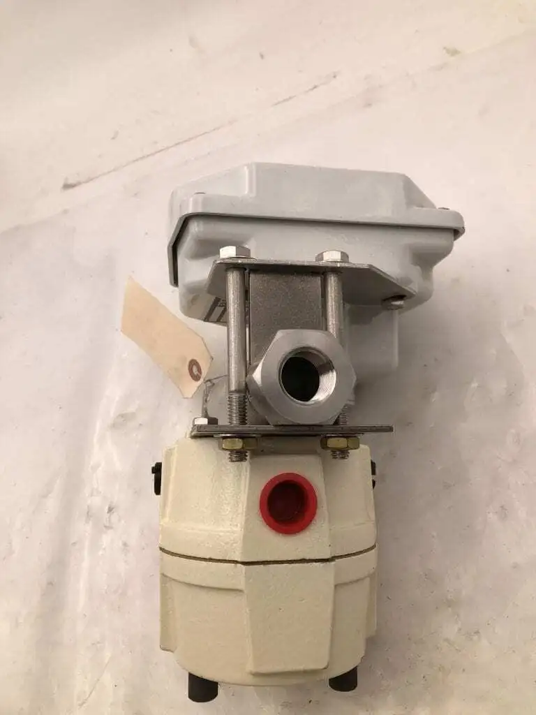 US Filter Wallace and Tiernan 5520M02207ADXUX Gas Flow Meter 10SCFM 0-100%