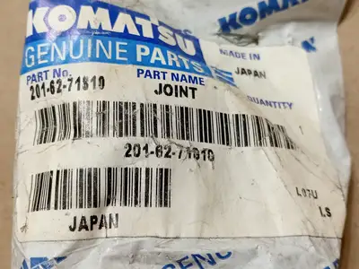 NEW KOMATSU 201-62-71810