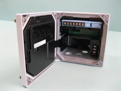 NEW Yokogawa FLXA202-D-C-D-AD-P1-NN-A-N-LA-N-NN/UM