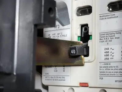 Used EATON SVX015A1-5A4N1 Switchgears British Columbia CA | Lenmark #240172