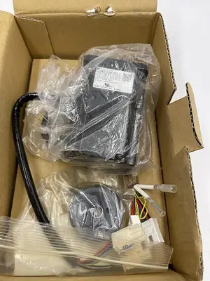 New | in-Stock YASKAWA YASKAWA SGMPH-01ANA-YR13 Misc Electrical & Power Parts | ND Industrial Surplus #1214689