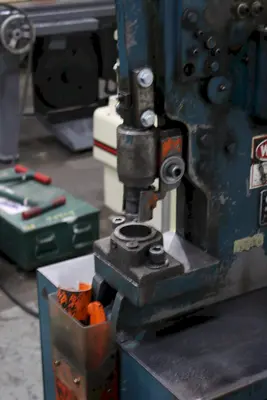18 TON SCOTCHMAN MODEL 207 HYDRAULIC IRONWORKER