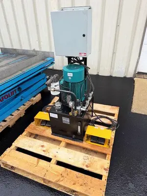 STORCAN Semi-Automatic Depalletizer