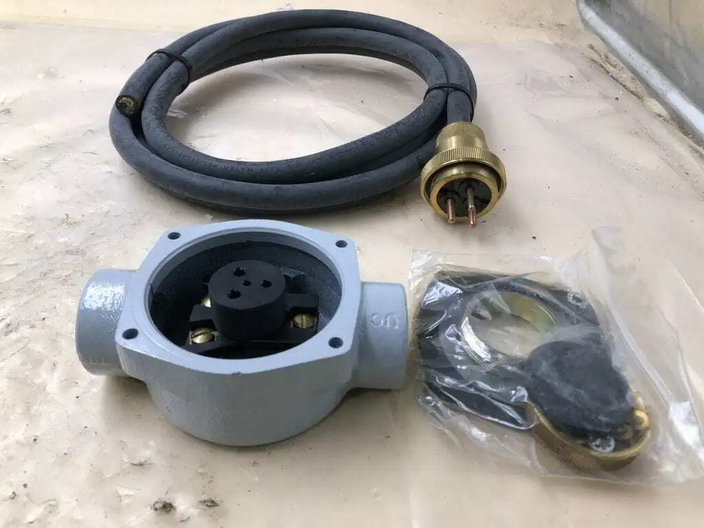 P-136-20-MSHA Pin-and-Socket 3-Wire Copper Insulated Cable 14AWG 3/C ; 5ft