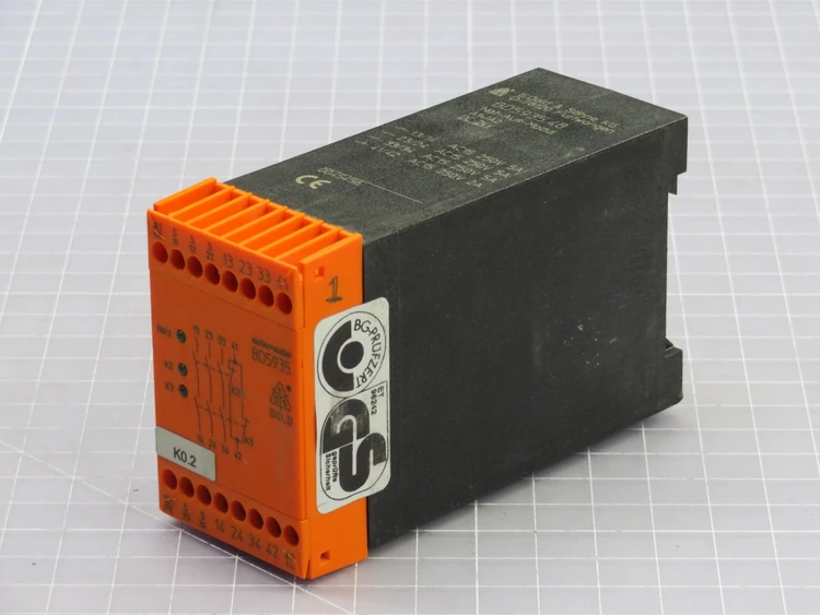 Used SAFEMASTER _UNKNOWN_ Industrial Controls | OCO Industrial #1737321