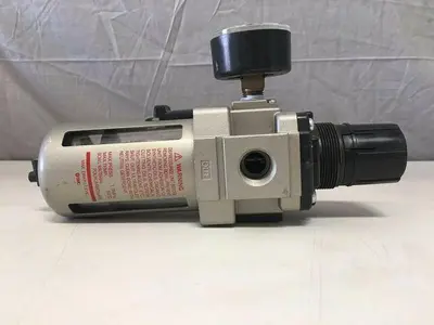 USED PRESSURE REGULATION SYSTEM W/ NORGREN R22-405-RNMA, DWYER FLOW METER & 316 VALVE