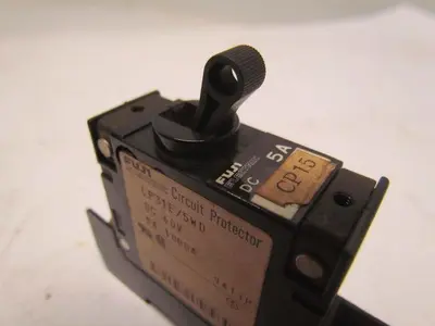 Fuji Electric CP31E/5WD 60V Electric Circuit Breaker 60VDC 5A 1KA