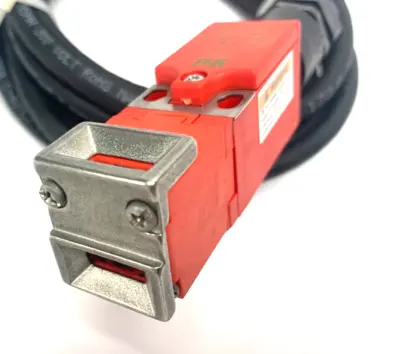 USED OMRON OMRON STI SAFETY SWITCH