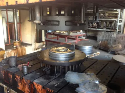 USED 1984 SUTHERLAND SUTHERLAND LD-500 PRESS