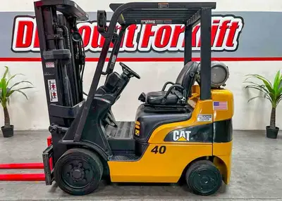 USED 2019 CATERPILLAR 2C3000