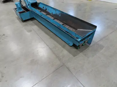 Tsubaki CNC Chip Conveyor 84" Infeed 44" Discharge 220V 3PH w/Coolant Tank Pump