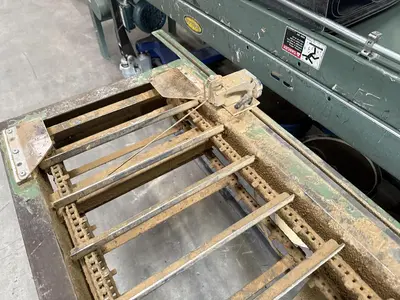 14 FT. CONVEYORIZED GLUE SPREADER