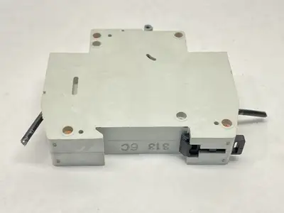 1492-SP1C060 | Allen Bradley  Ser C Circuit Breaker 1-Pole 6A 240/415 VAC - Used