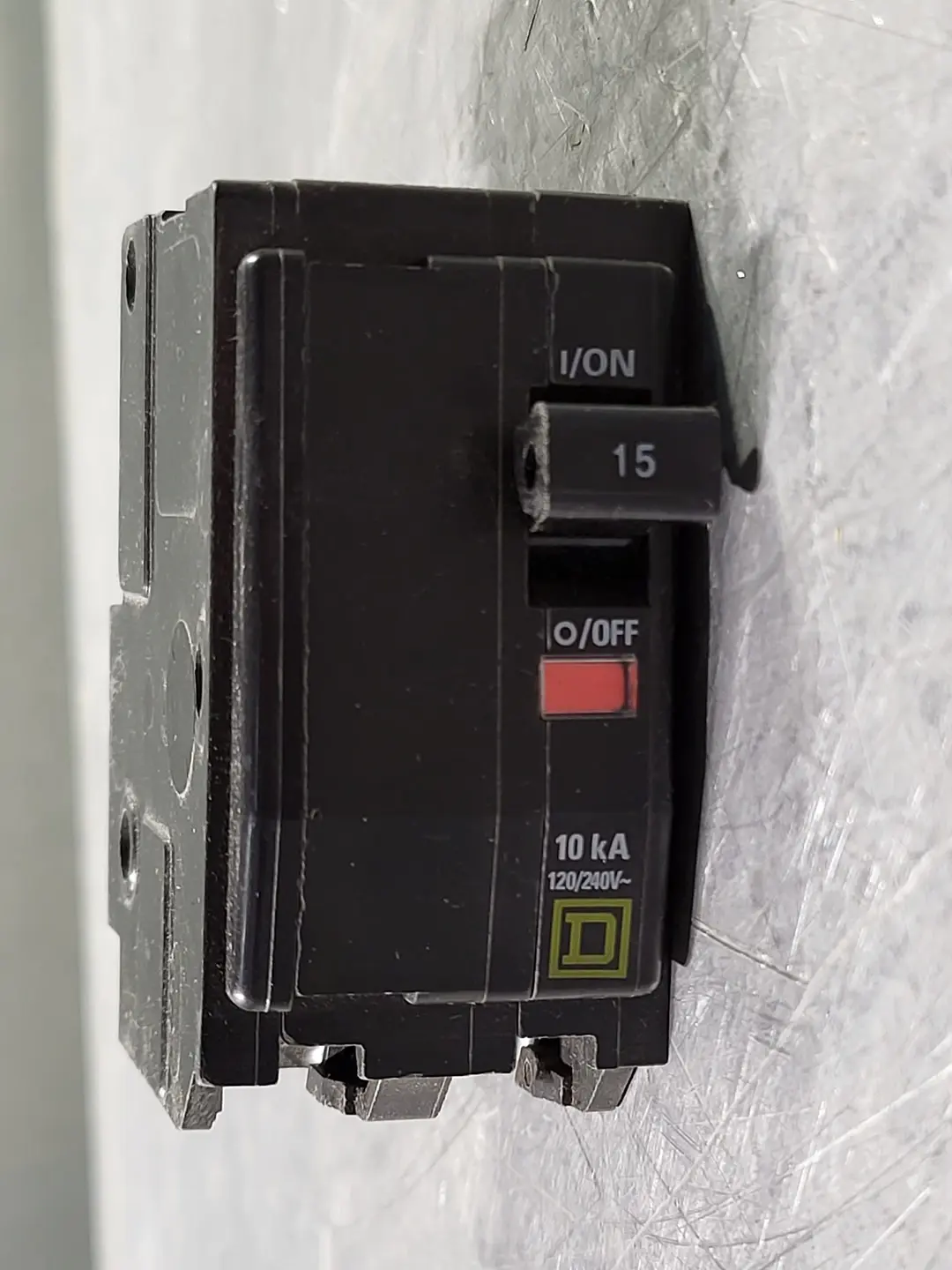 NEW SQUARE D QO215