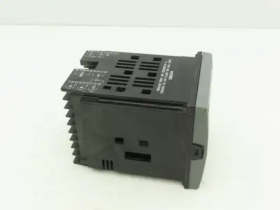 Honeywell DC3200-CE-000R-200-00000-E0-0 UDC3200 Digital Temperature Controller