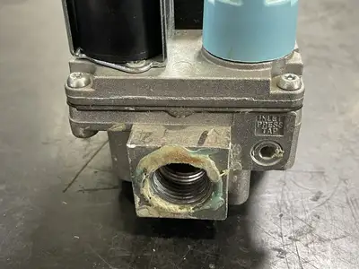 USED LENNOX 60J21