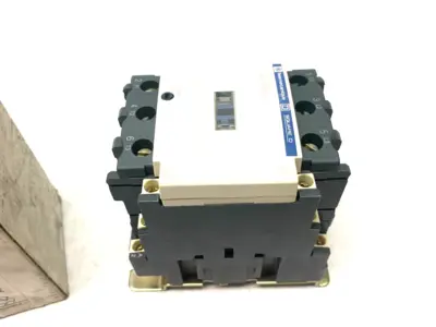 USED SQUARE D, TELEMECANIQUE TESYS NONREVERSING IEC CONTACTOR 3-POLE 40A