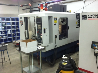 USED 2004 SUPERMAX YCM