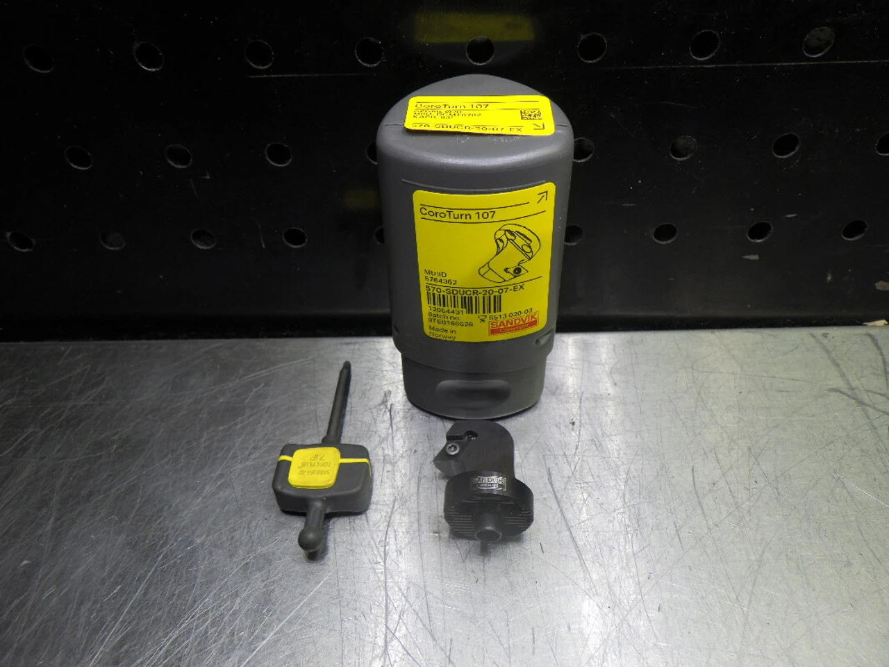 Sandvik SL20 27mm Indexable Boring Head 570-SDUCR-20-07-EX (LOC1873D)