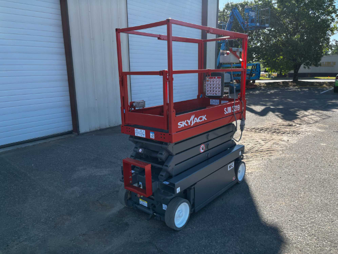 USED 2019 Skyjack SJ3219