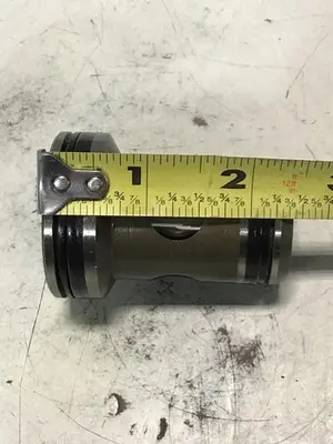 USED VICKERS 25-D10-30