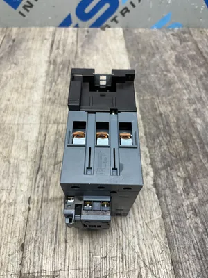 SIEMENS 3RT2047-1AK60 Electrical/PLC/Automation | ESS Industrial Equipment Sales (7)