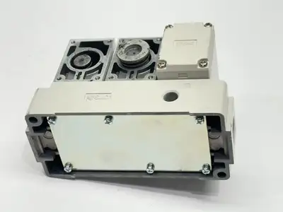 VP544-5DZ1-03N-M-X555 | SMC  Pneumatic Solenoid Valve Manifold Soft Start 3/8" NPT - For parts or not working
