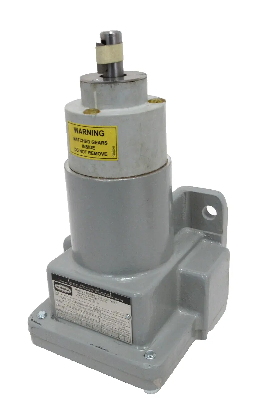 NEW HUBBELL 2210-132CC7S SPEED SWITCH 2210132CC7S