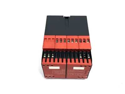 USED SCHNEIDER ELECTRIC PREVENTA SAFETY RELAY 300V 2.5A