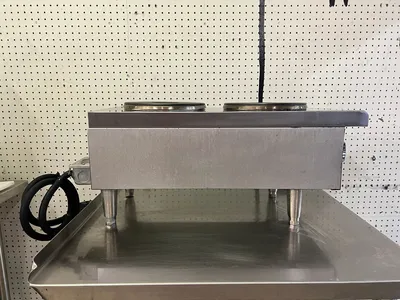 Used Star Used Star 502FF 2 Burner Countertop Range with Solid Burners - 208V 1Ph Commercial Ranges Illinois US | Falcon Restaurant Supply #1375575