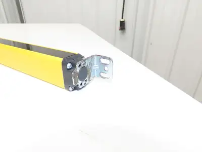 Schmersal SLC440COM-E-1450-14 Safety Light Curtain Transmitter Only