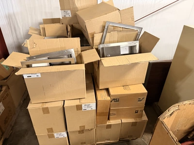 Used HUGE LOT OF TOILET PAPER ROLL HOLDERS, AND PAPER TOWEL DISPENSERS. _UNKNOWN_ Janitorial Equipment Michigan US | Miedema Asset Management Group #1403027