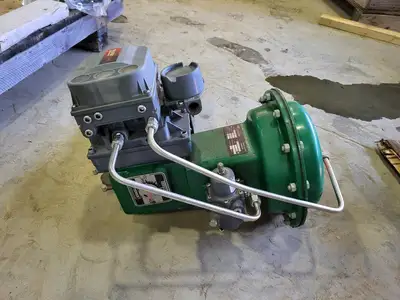 USED FISHER CONTROLS 8560