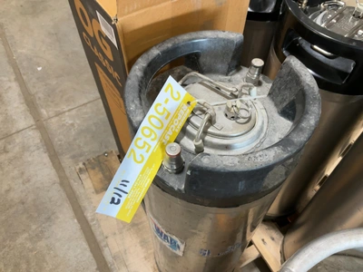 Used LOT OF (6) 5 GALLON TORPEDO KEGS Beer Equipment Michigan US | Miedema Asset Management Group #1580089
