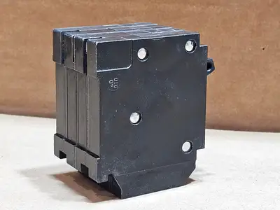 New | in-Stock SCHNEIDER ELECTRIC CHOMT1515230 Switchgears British Columbia CA | Lenmark #1438334