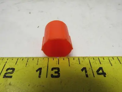 Niagara Plastics TC-63 Threaded Plastic Caps 5/8-18 Lot of 3992