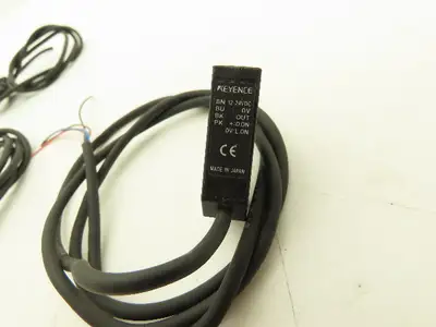 Keyence PZ-M61 Photoelectric Sensor 12-24vDC NPN Lot of 6