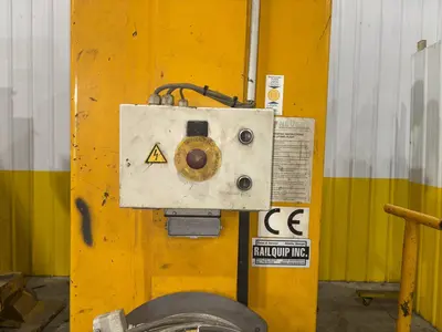 (4) 20 TON (160,000 LBS TOTAL) RAILWAY / NEUERO HEAVY DUTY MOBILE VERTICAL LIFT JACKS: YOBRO #24229